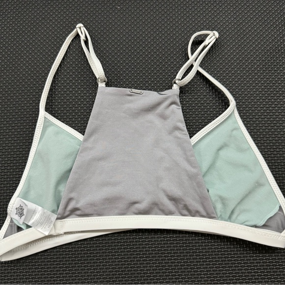 Everday Sunday Bikini Top - Picture 3 of 3